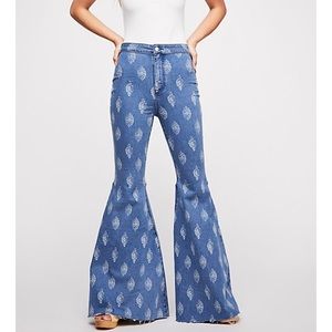 Free People Just Float On Flare jeans